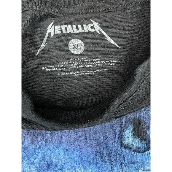 Metallica Master of Puppets Graphic Shirt Mens XL Black Short Sleeve 2023 Merch - Picture 2 of 3